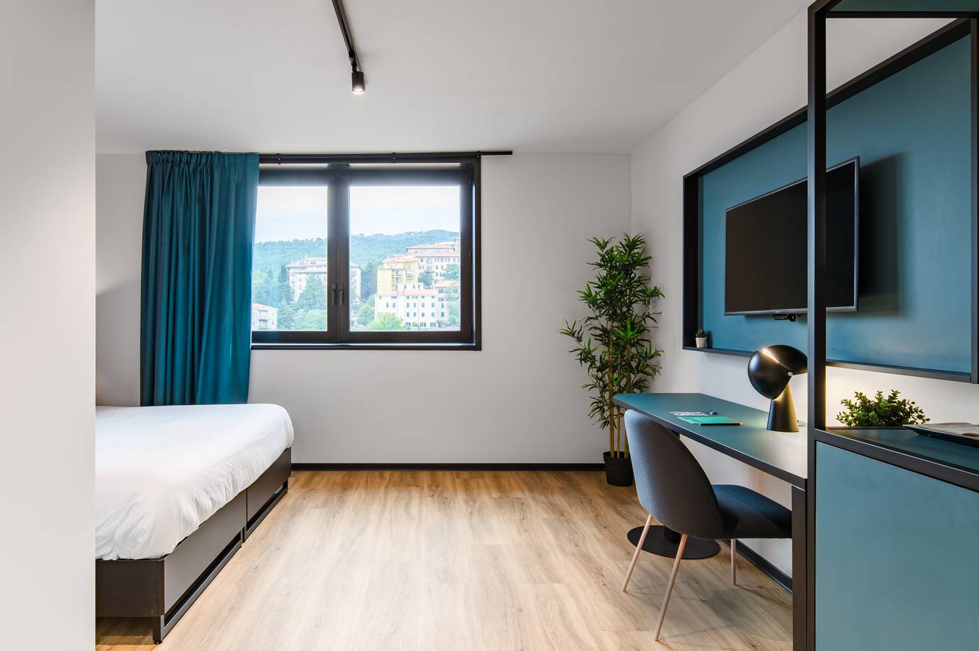 Cx Trieste Giulia-Italy-Trieste-Room-10