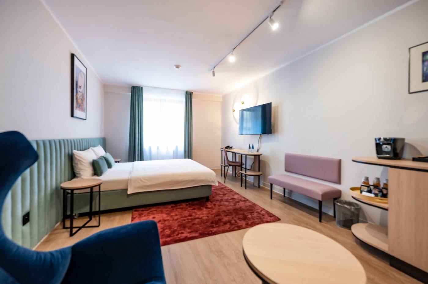 Hotel-H12-Room-26