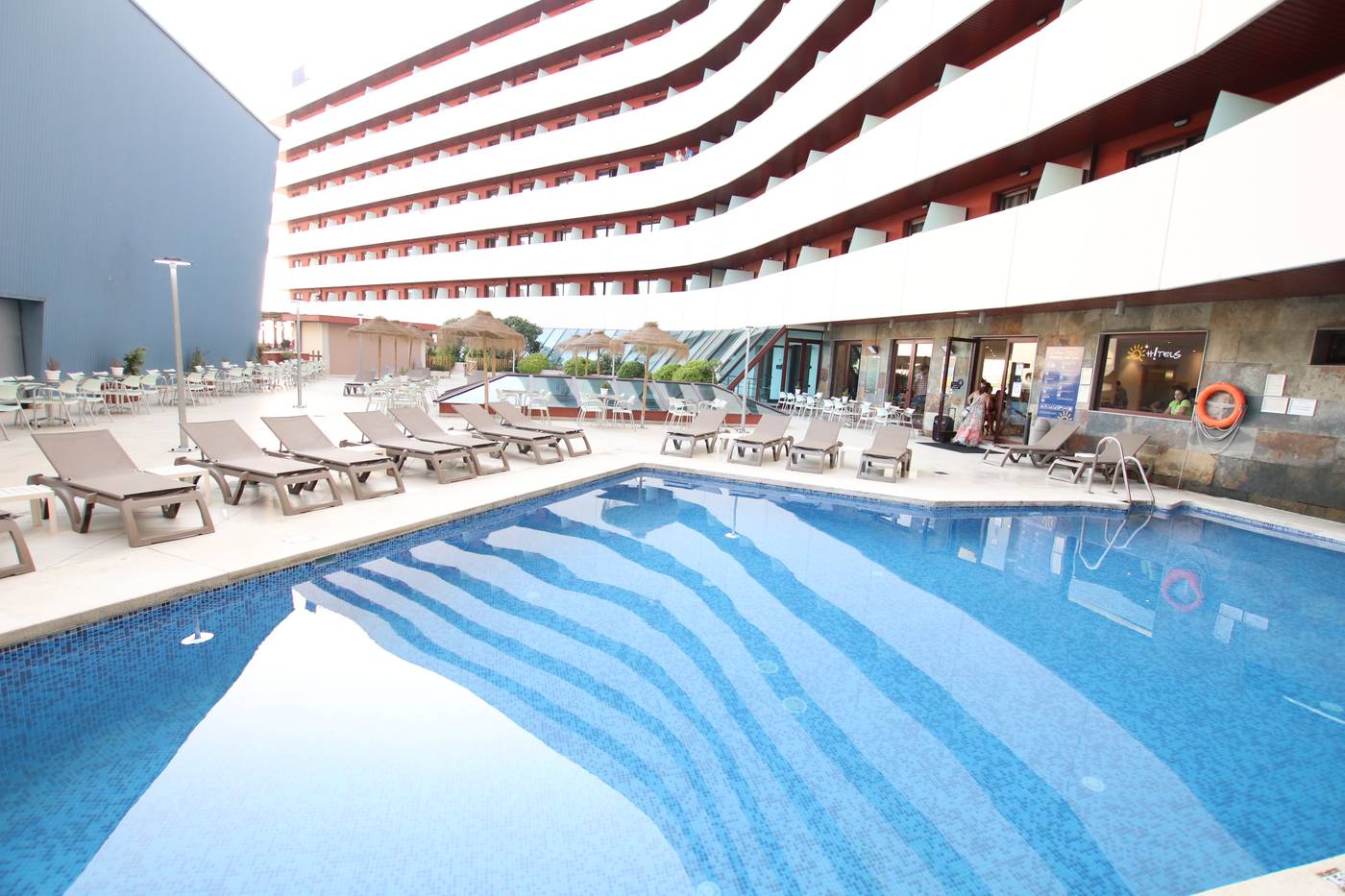 Ohtels-Campo-De-Gibraltar-Pool-3