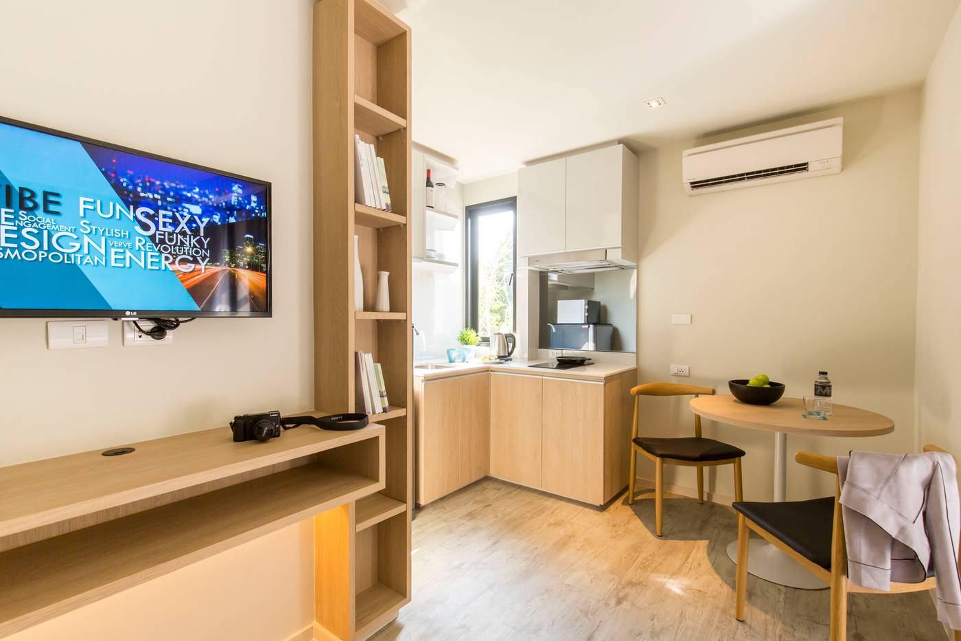 Cross-Vibe-Bangkok-Sukhumvit-Room-50