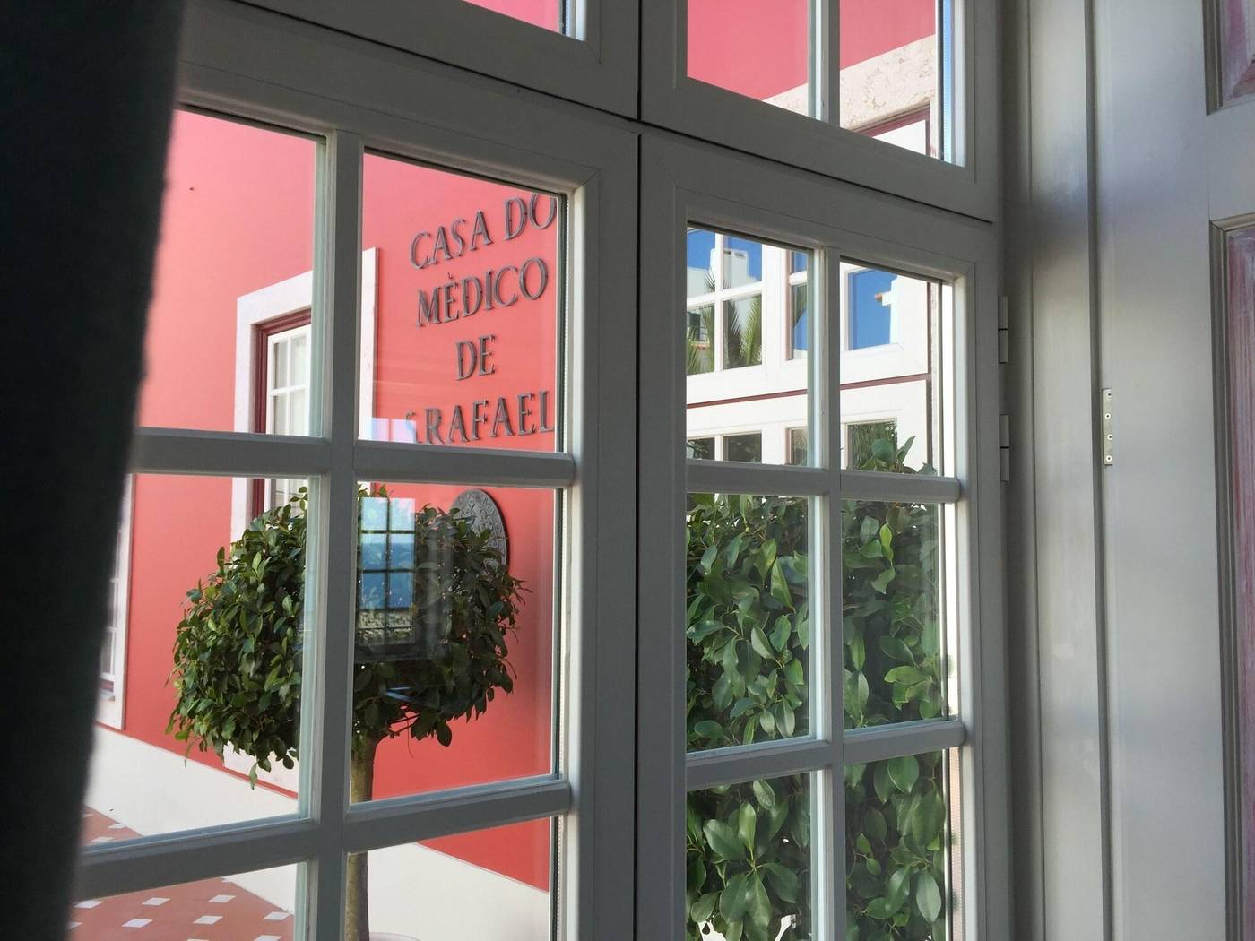 Casa-do-Medico-de-S--Rafael-Lobby-27