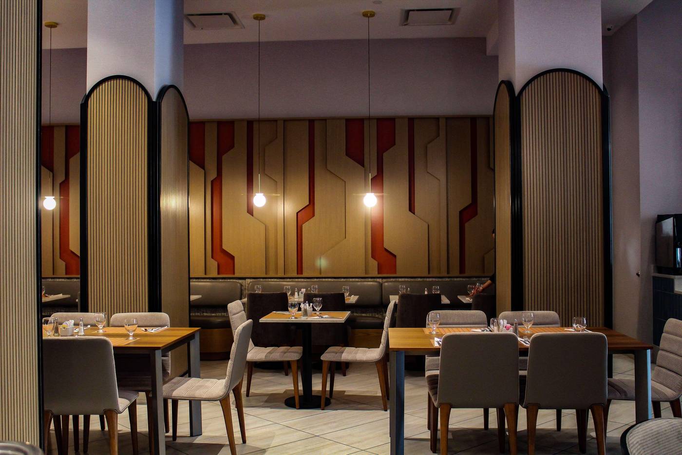 DoubleTree-by-Hilton-New-York-Times-Square-South-Restaurant-27