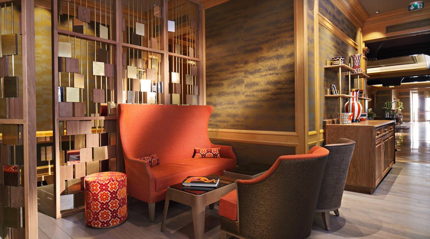 Rochester-Champs-Elysees-Lobby-9