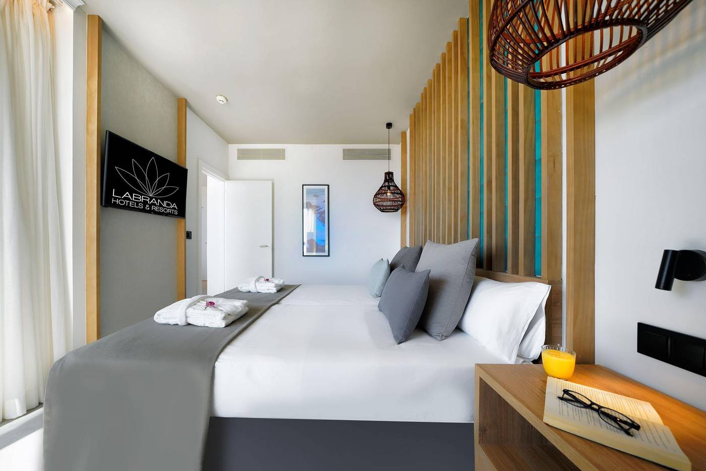 Hovima-Suites-Costa-Adeje-Room-31