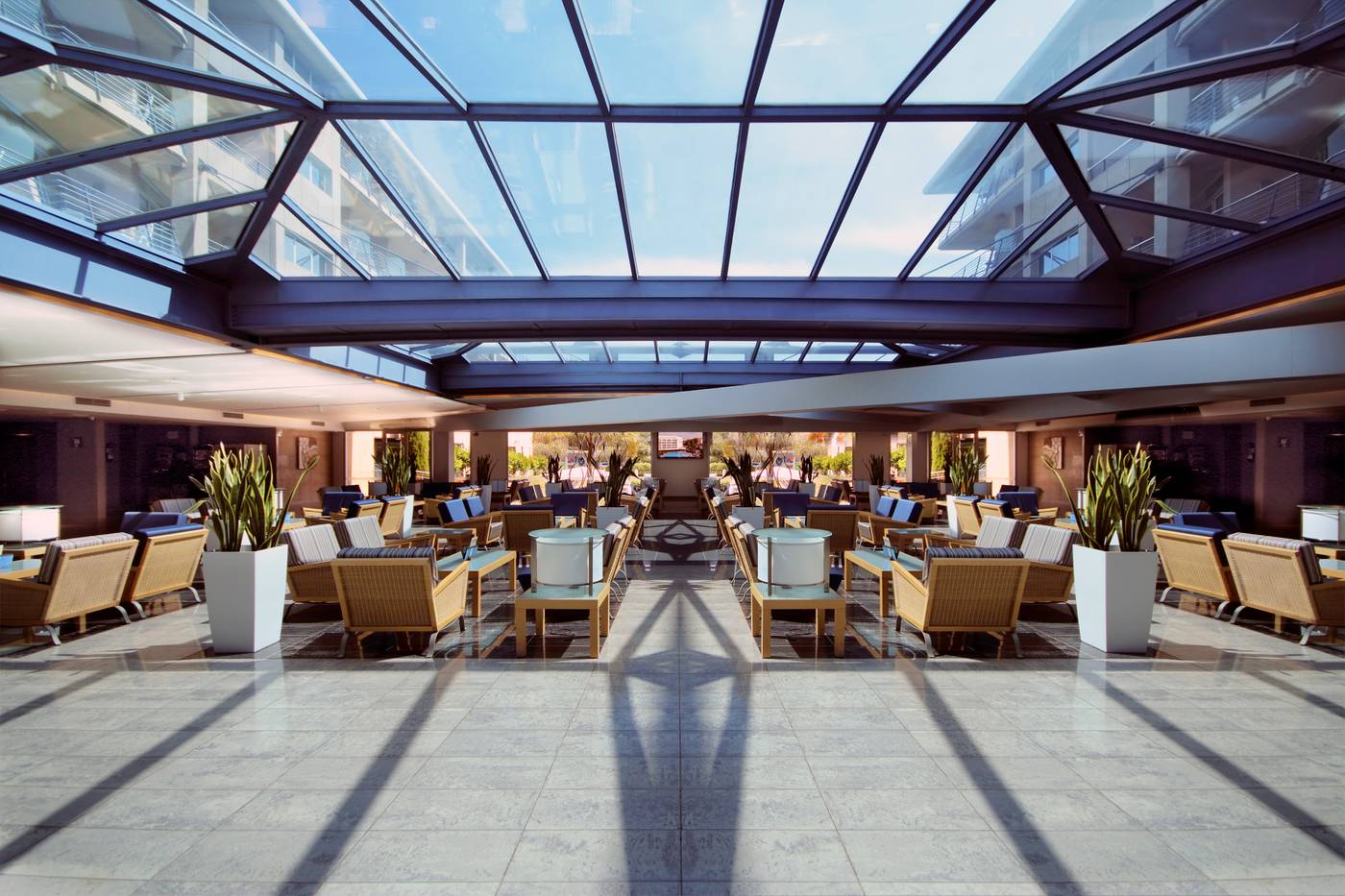 Aqua-Hotel-Onabrava---Spa--Lobby-26