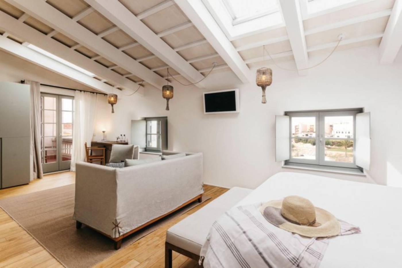 Can-Faustino-Room-30