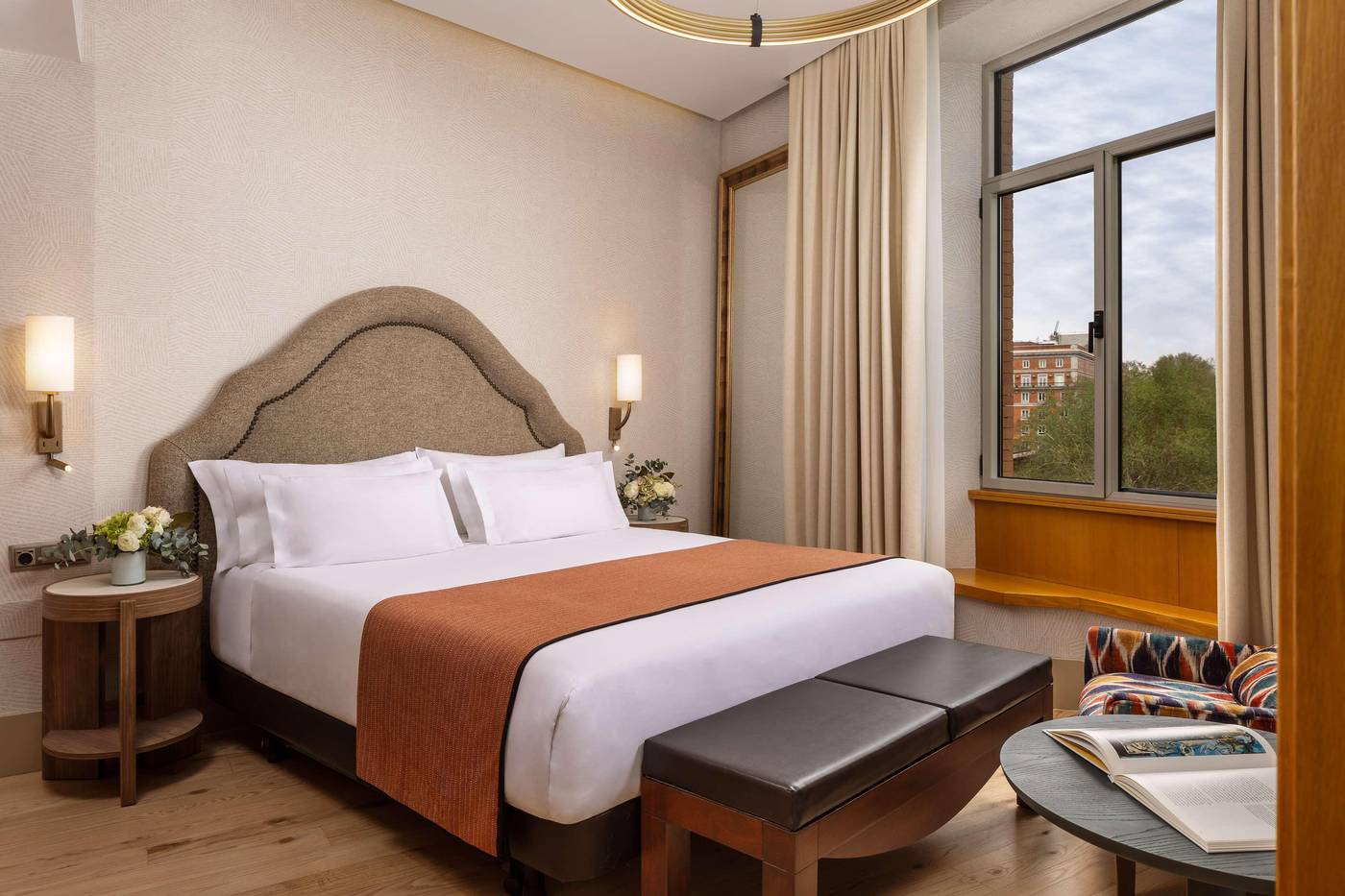 NH-Collection-Madrid-Paseo-del-Prado-Room-17
