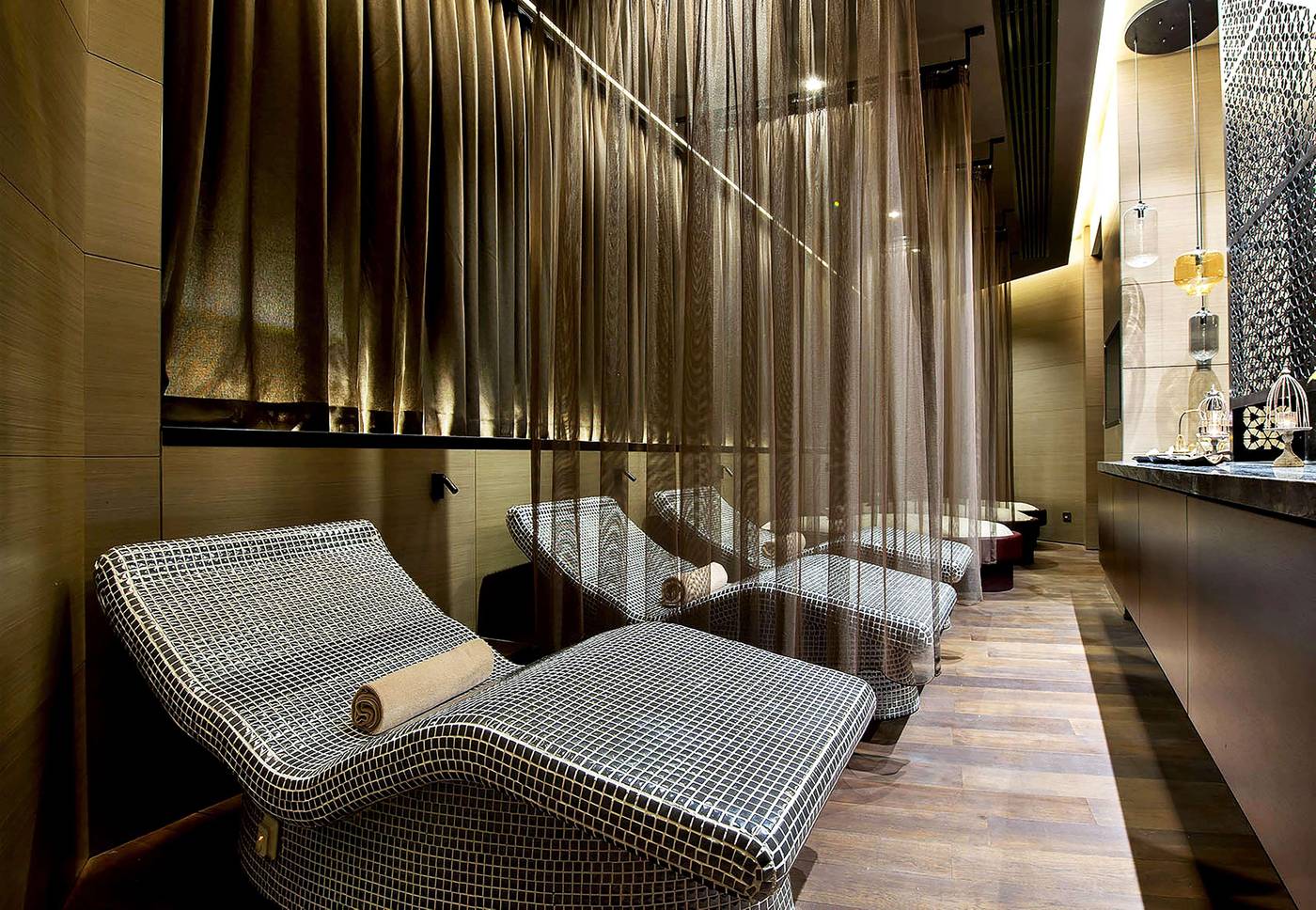 Hilton-Istanbul-Kozyatagi-Sports-and-Entertainment-58