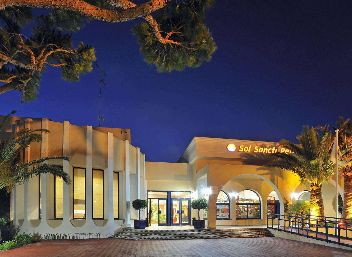 Sol-Sancti-Petri-Apartamentos-General-view-21