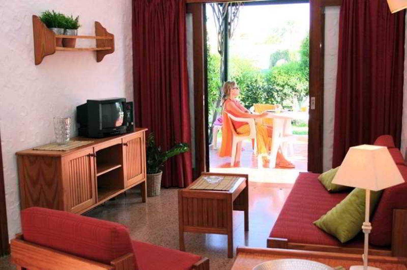 Bungalows-Las-Tartanas-III-Room-15