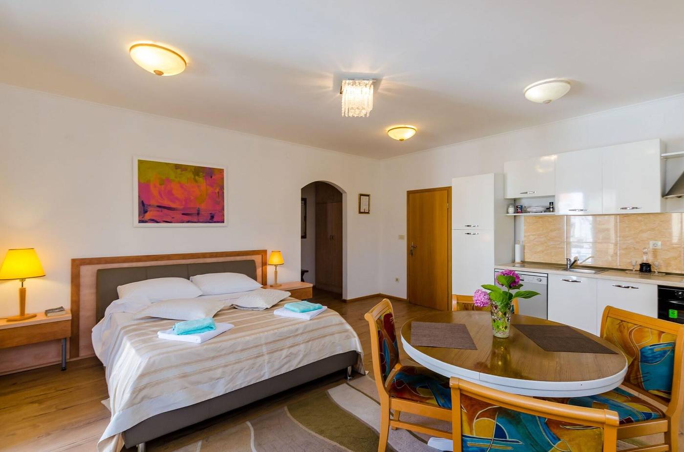 Apartments---Rooms-V-M-Room-27