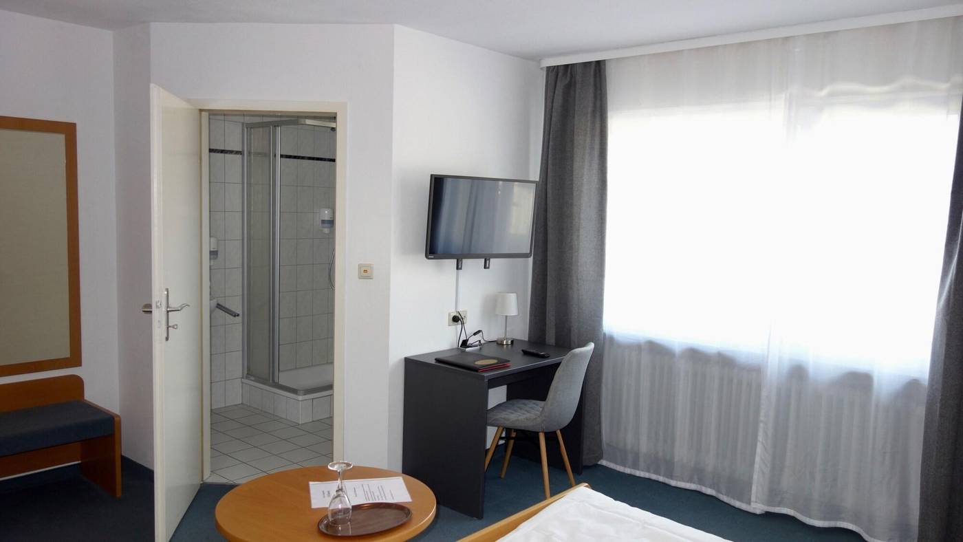 Landgasthof Ochsen-Germany-BADEN-BADEN-Room-8