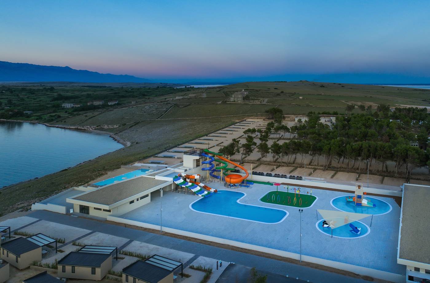 Aminess-Avalona-Camping-Resort-Pool-1