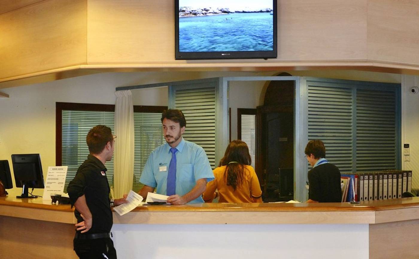 Carema-Club-Resort-Lobby-51