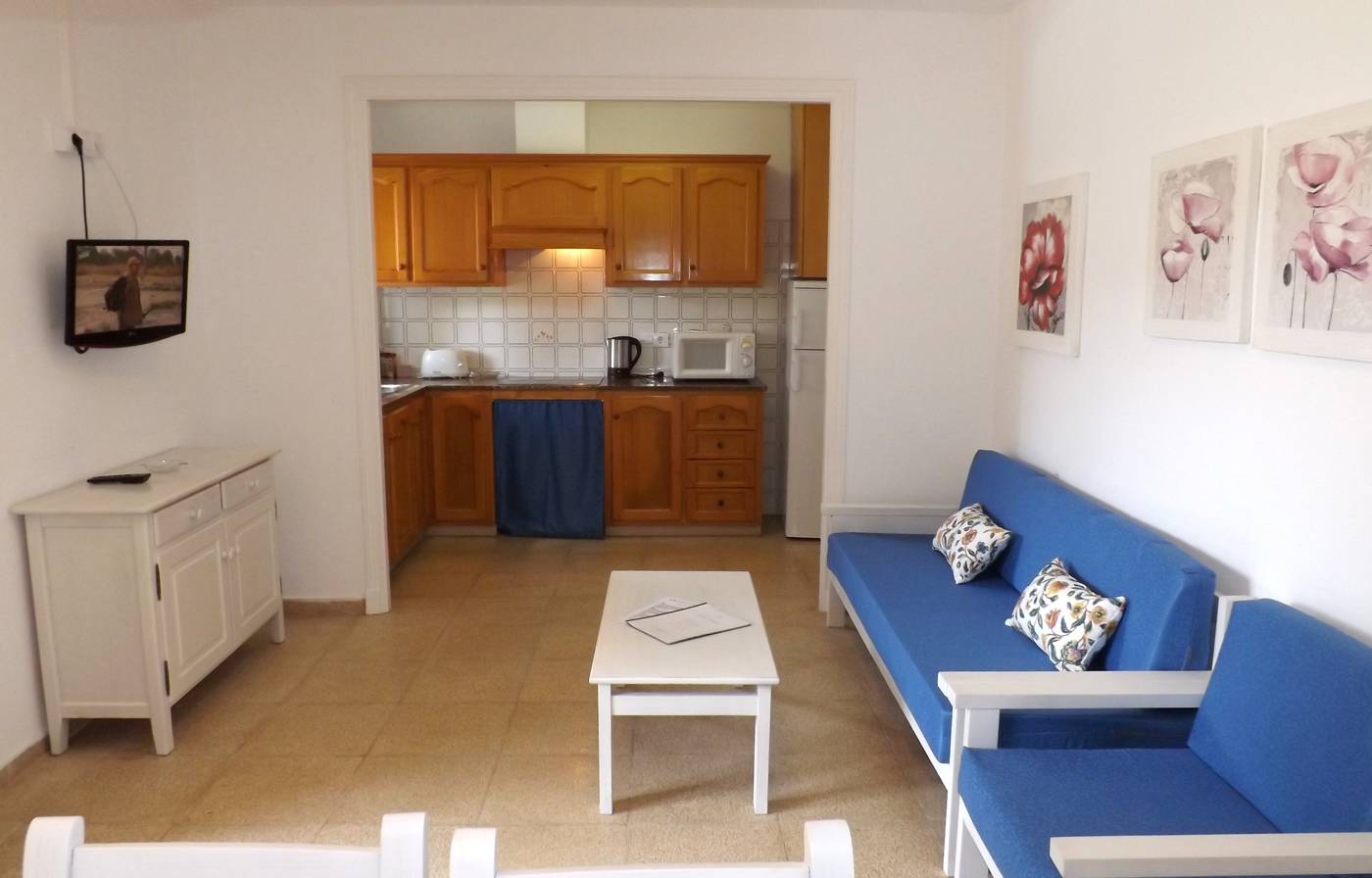 Nure-Cel-Blau-Room-38