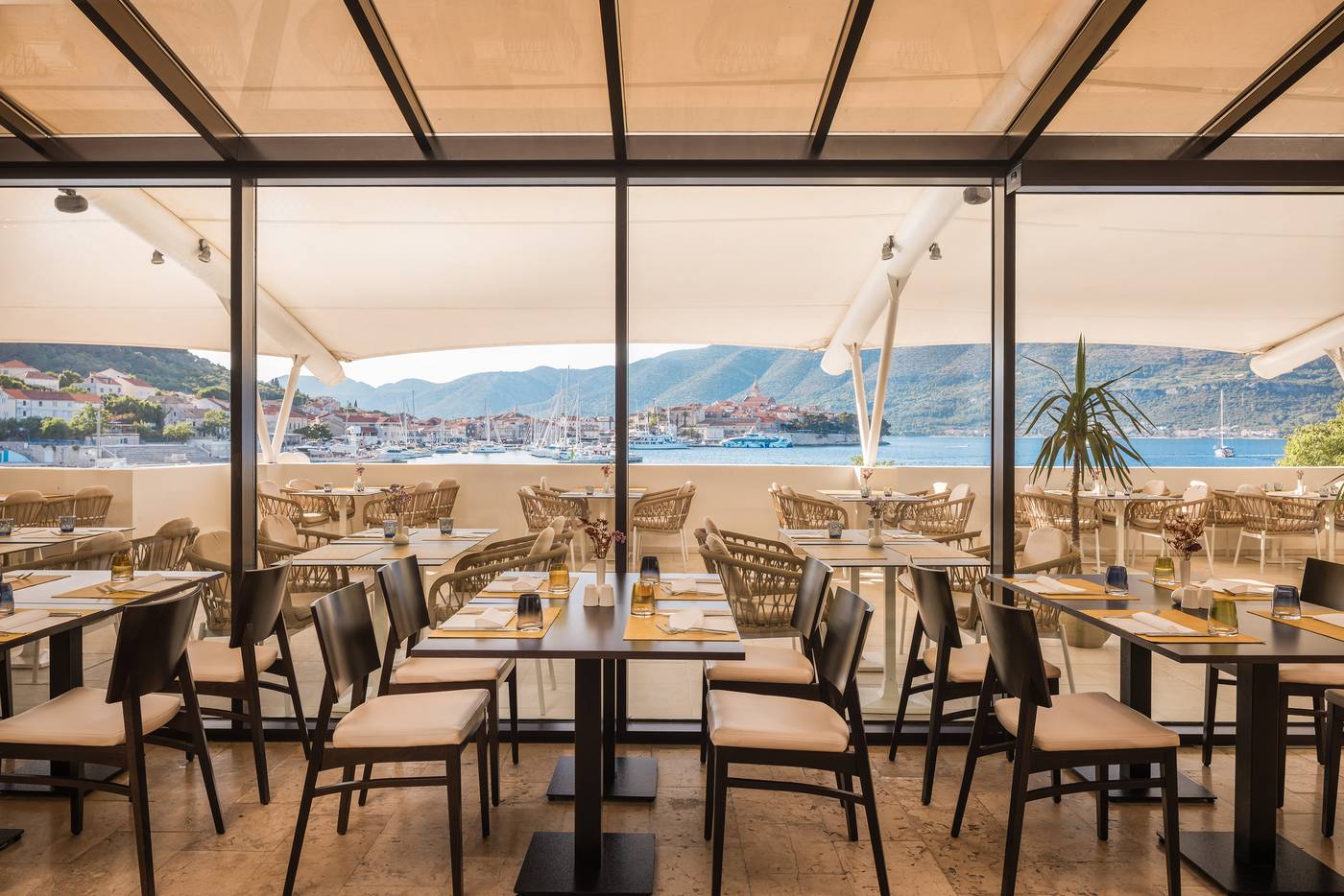 Aminess-Liburna-Hotel-Restaurant-18