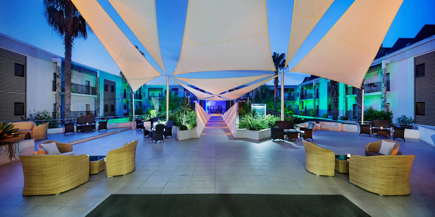 Green-Bay-Resort---Spa-Terrace-20