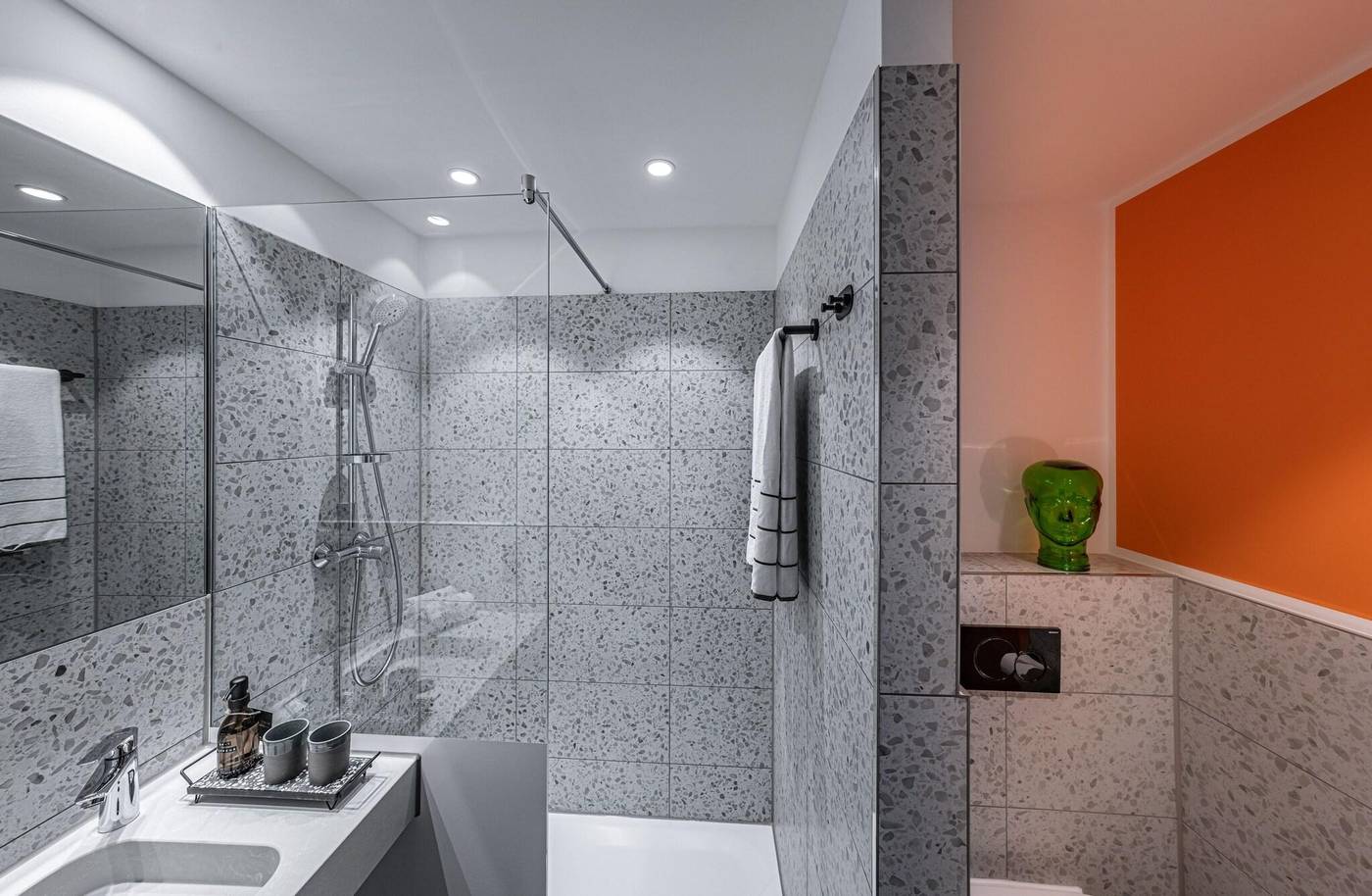 LOGINN-Hotel-Berlin-Airport-Room-22