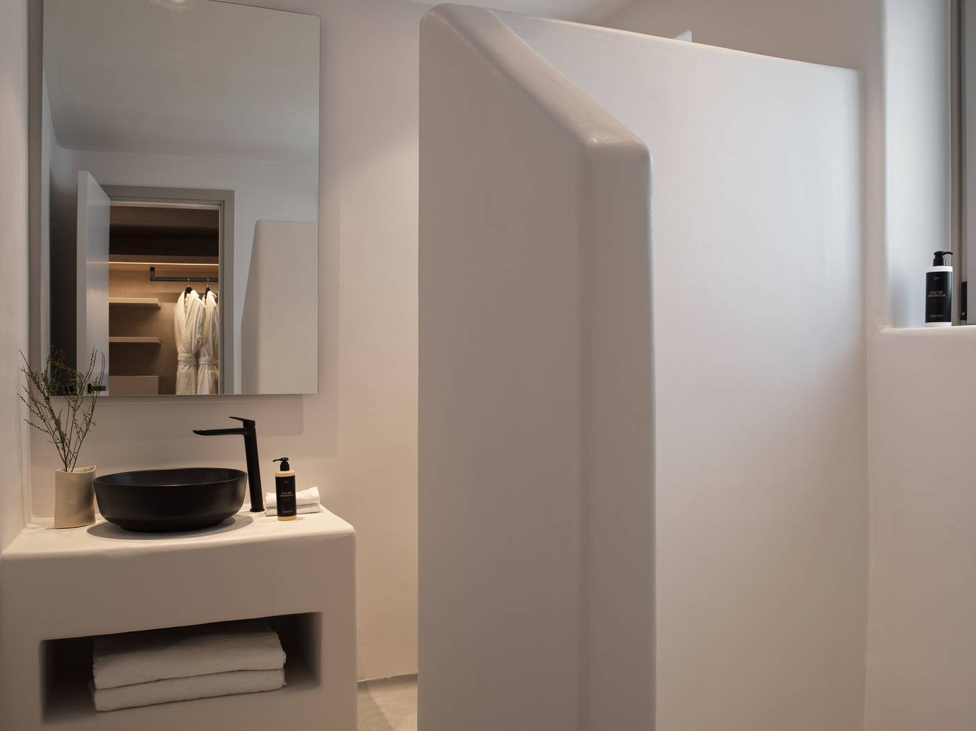 Yi-Hotel-Mykonos---Adults-only-Room-39