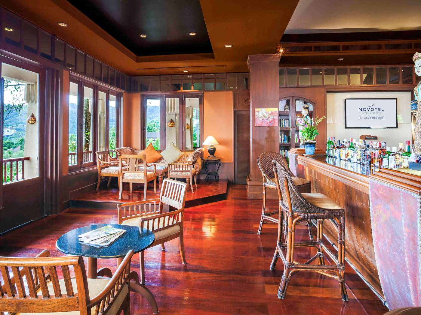 Novotel-Phuket-Resort-Bar-58