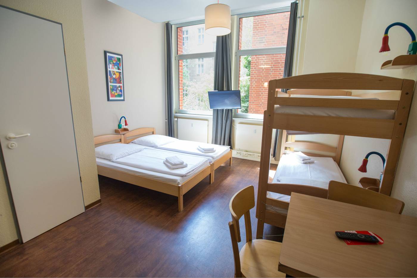 Acama-Kreuzberg-Hotel-Hostel-Room-15