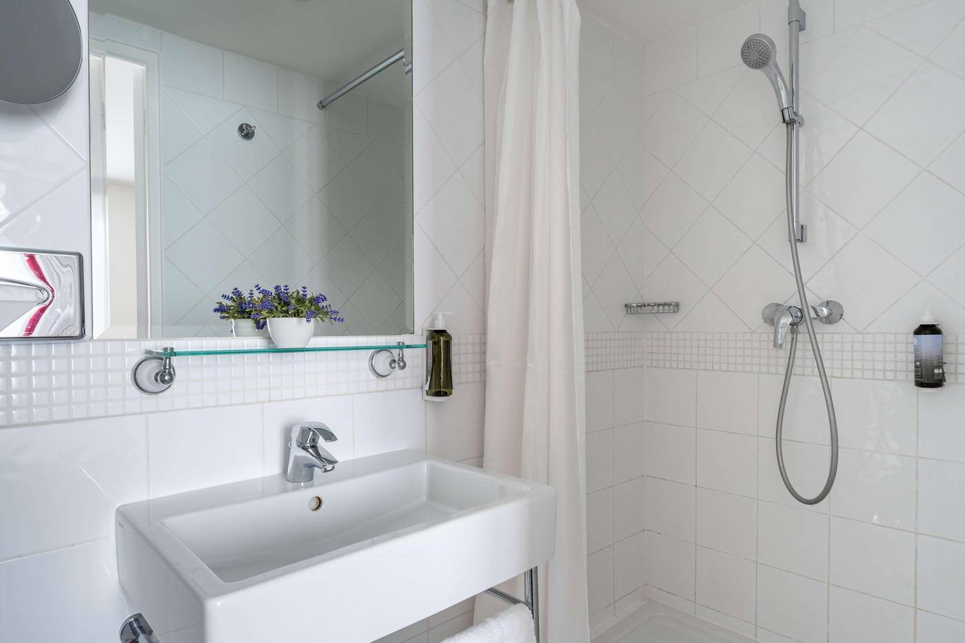 Lorette-Astotel-Room-25