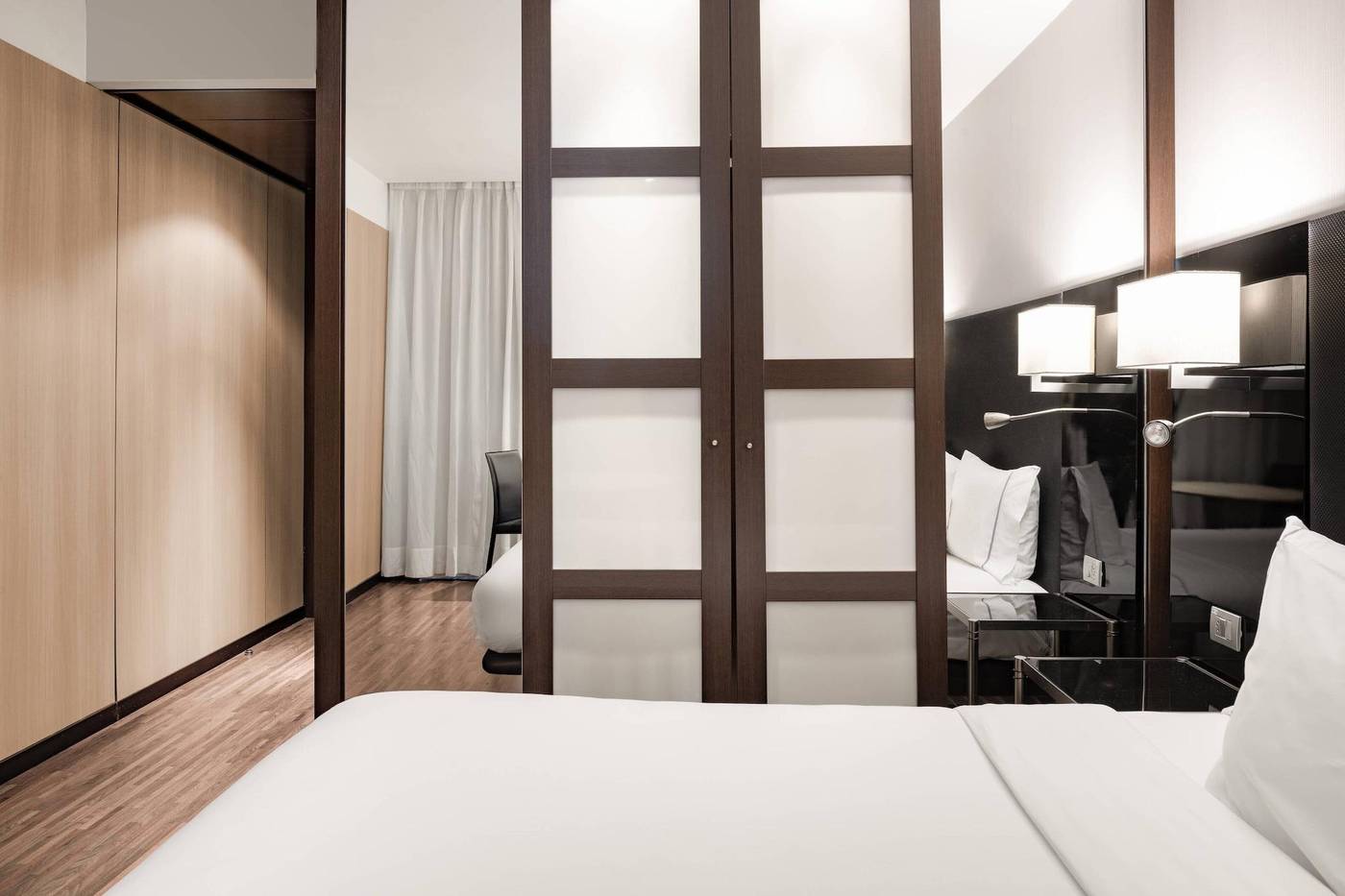 AC-Madrid-Feria-Room-33