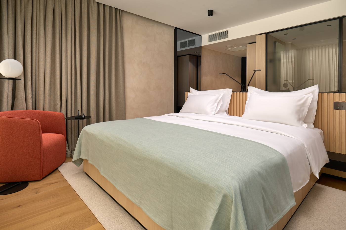 Hotel-Ambasador-Room-26