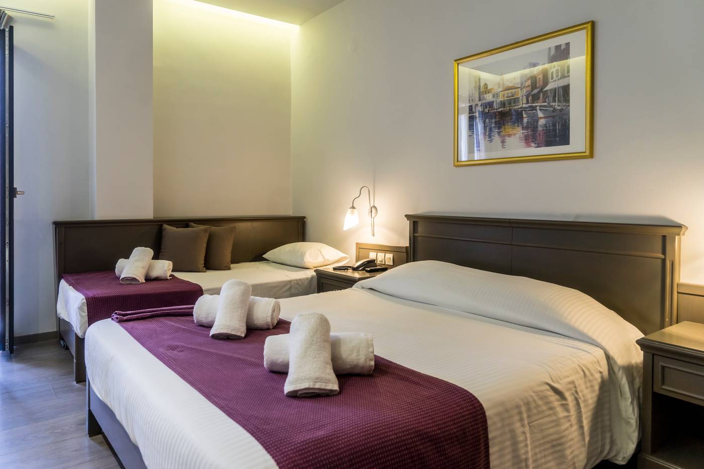 Castello-City-Room-15