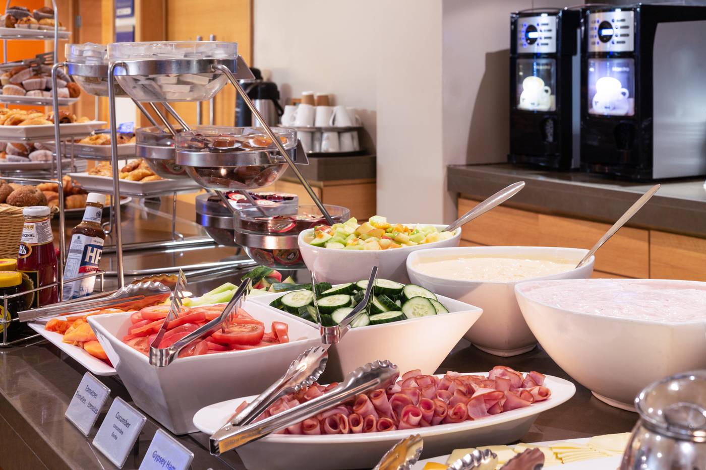 Holiday-Inn-Express-Cape-Town-City-Centre-Restaurant-48