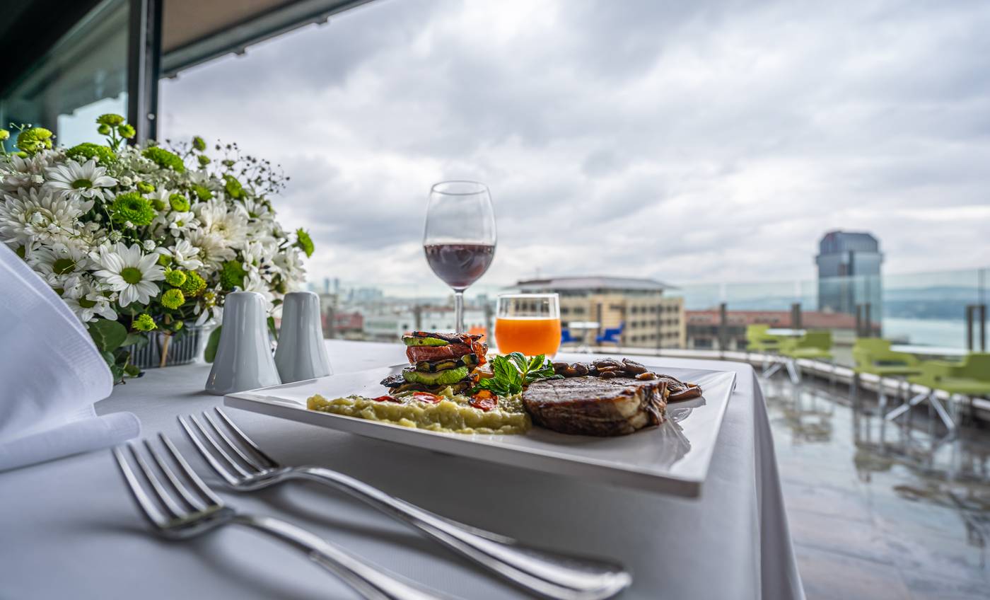 Point-Hotel-Taksim-Restaurant-59