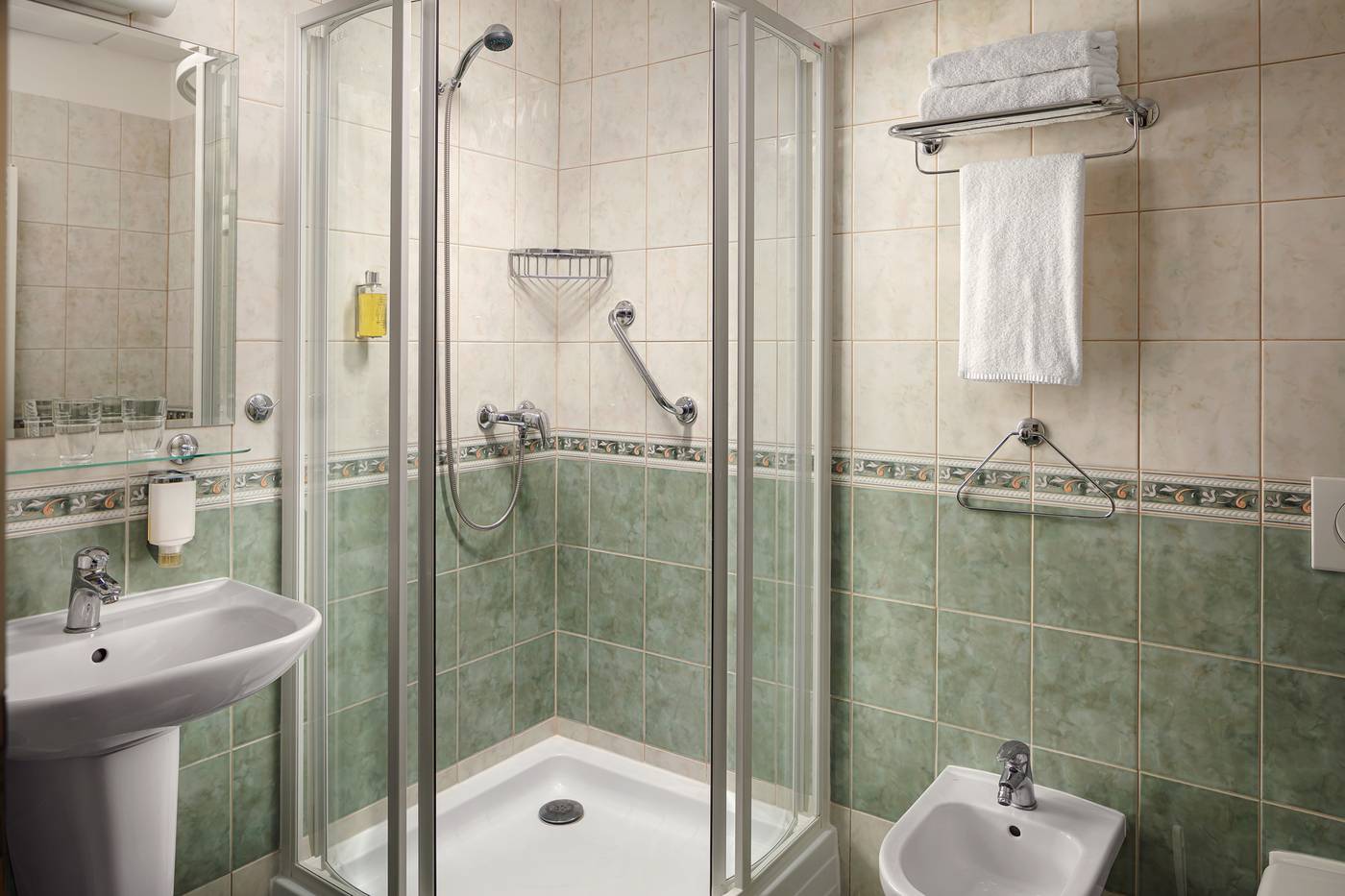 Alqush-Hotel-Downtown-Room-17