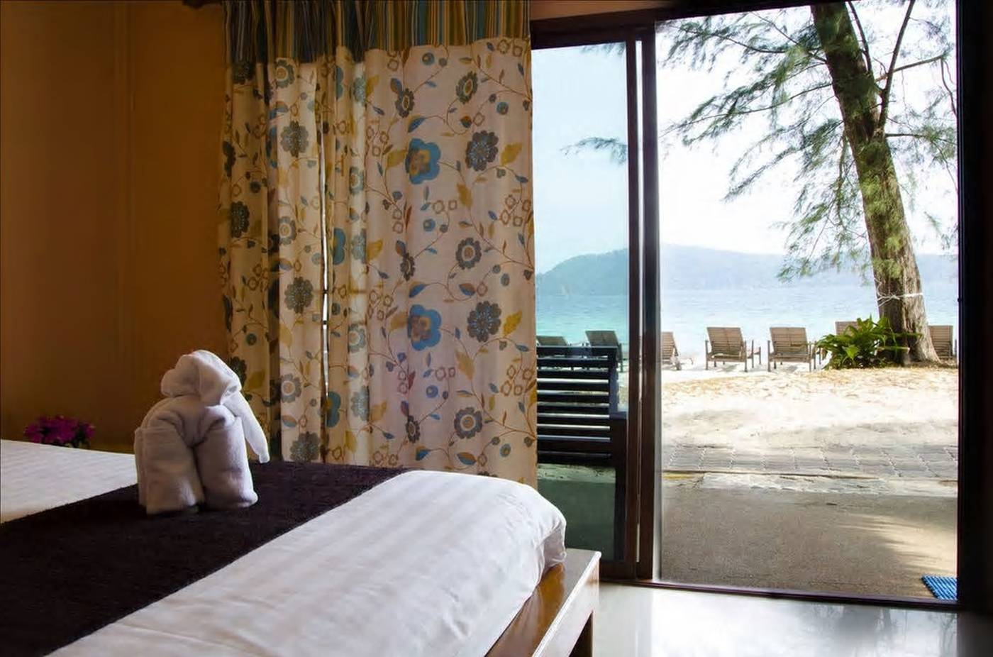 Coral-Island-Resort-Room-64