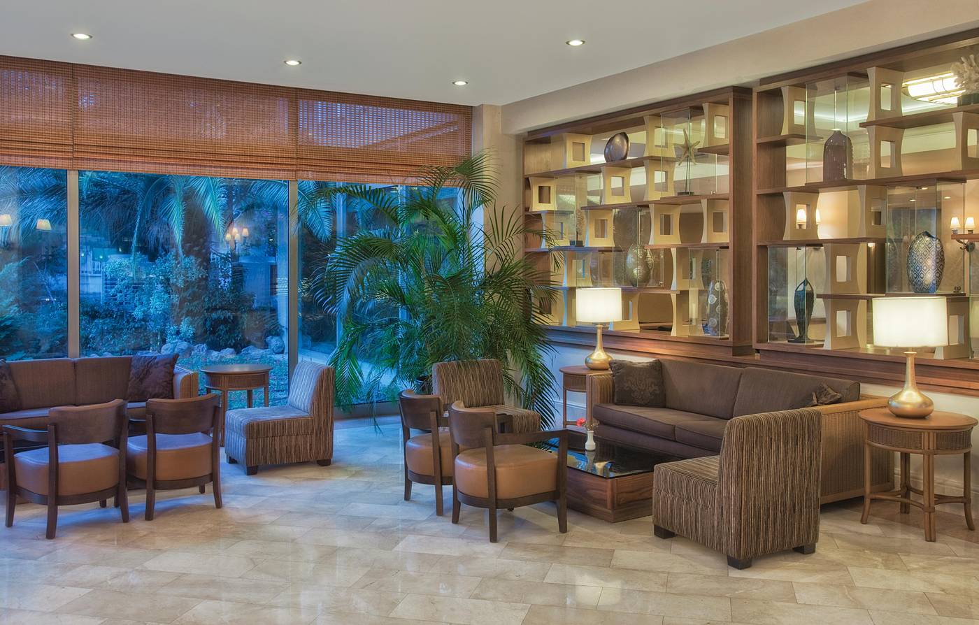 Akka-Alinda-Hotel-Lobby-35