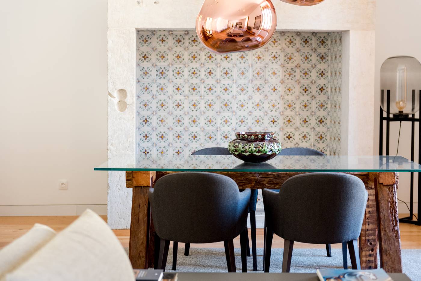 Flora-Chiado-Apartments-Room-8