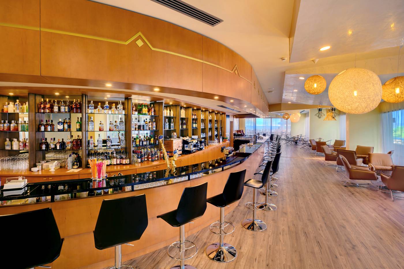 La-Blanche-Island-Bar-44