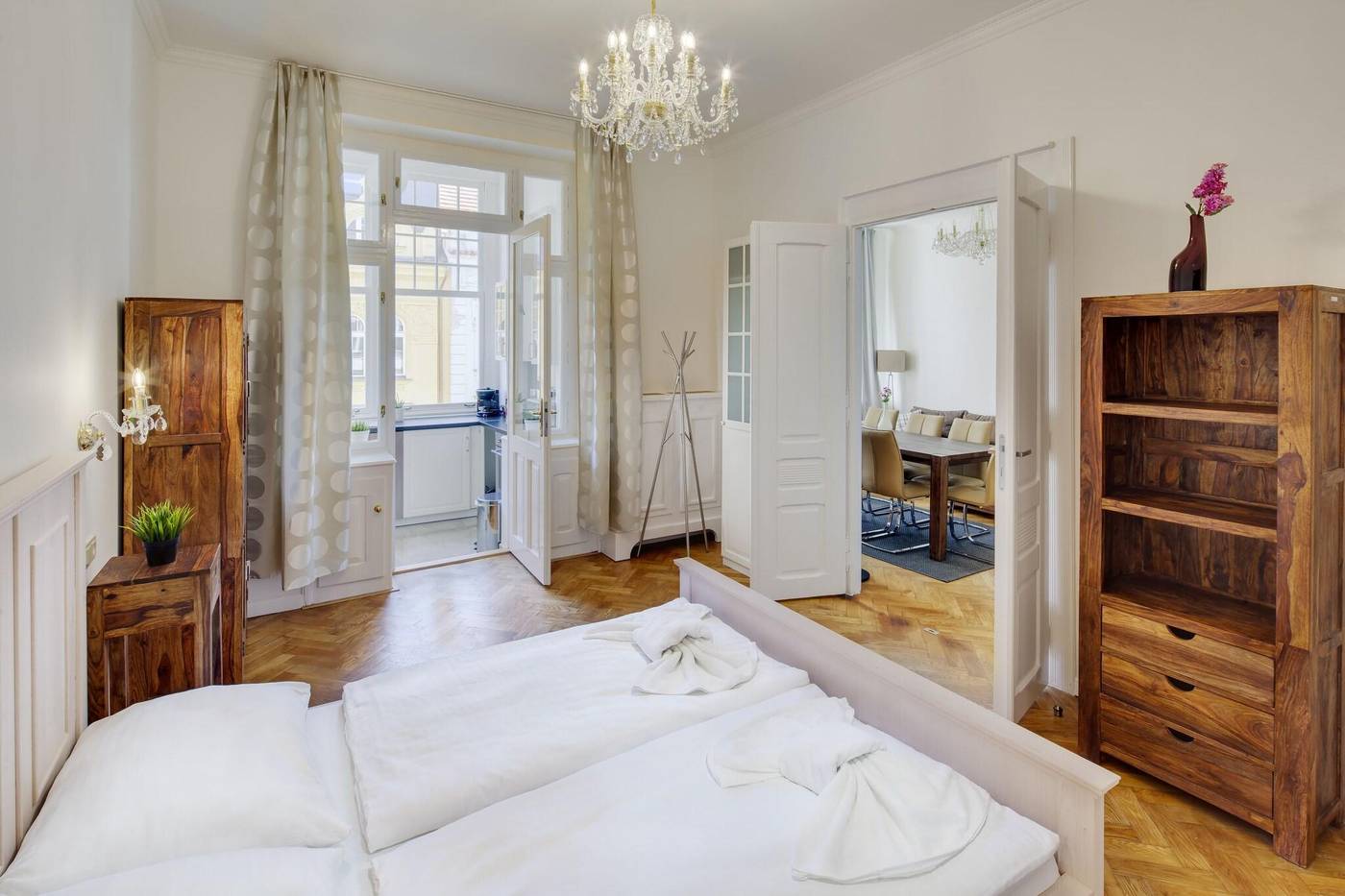 Old-Town-Square-Apartments-Lobby-8