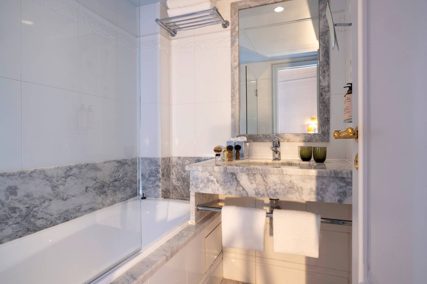 Le-Lavoisier-Room-28