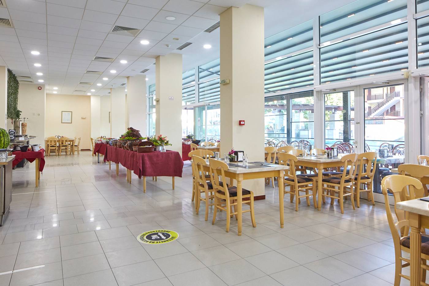Grand-Hotel-Nirvana---Sunny-Beach-Restaurant-27