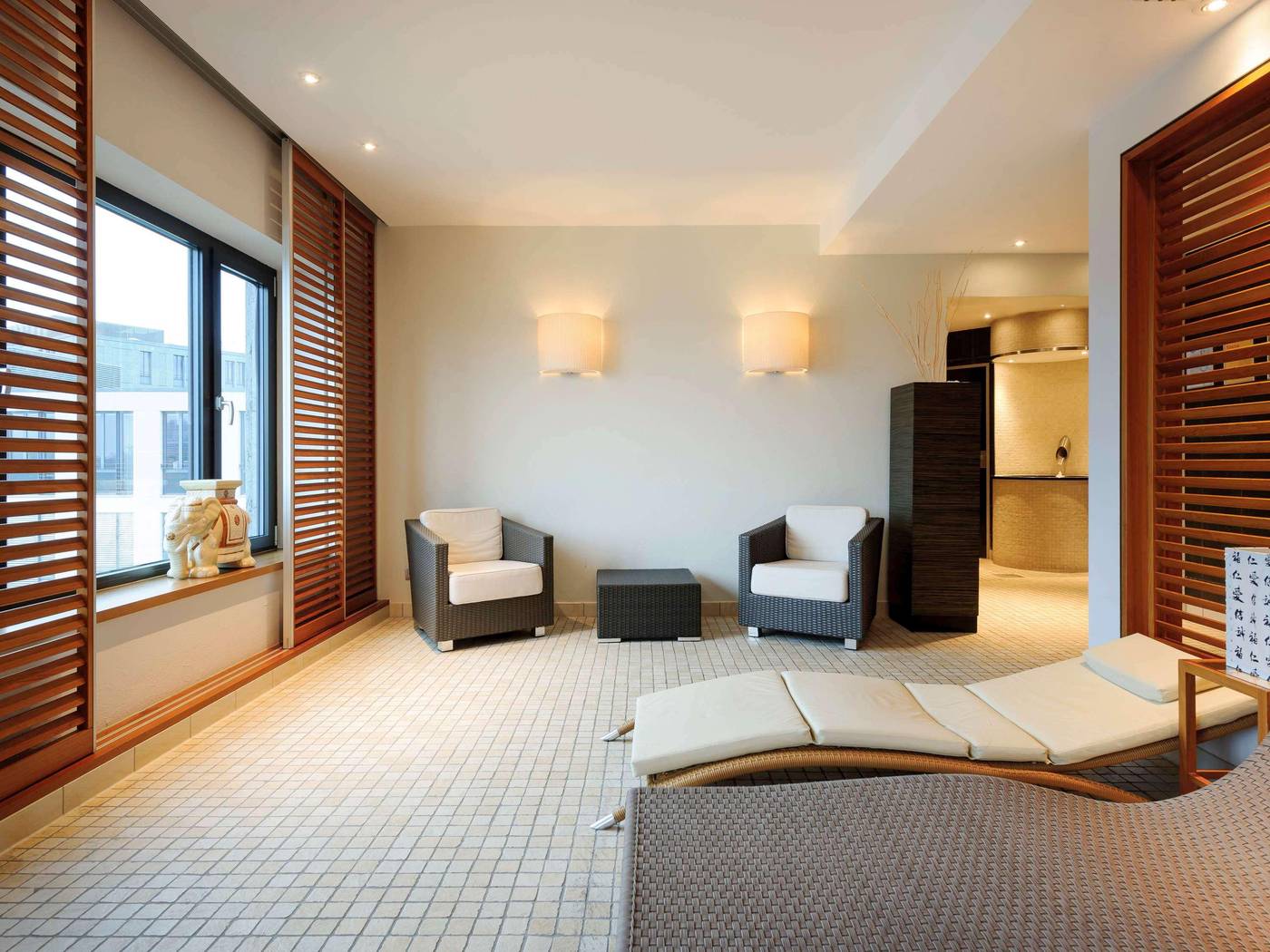 Novotel-Berlin-Am-Tiergarten-Sports-and-Entertainment-10