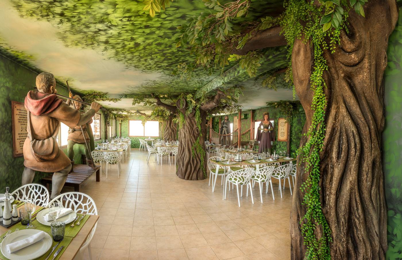 Magic-Robin-Hood-Restaurant-53