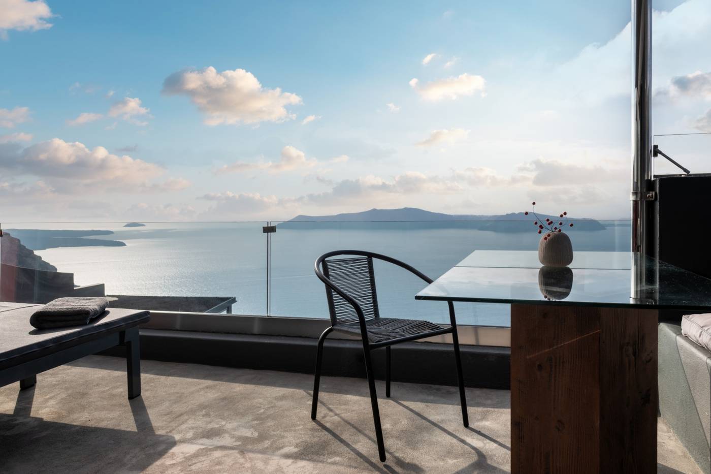 West-East-Suites-Room-95