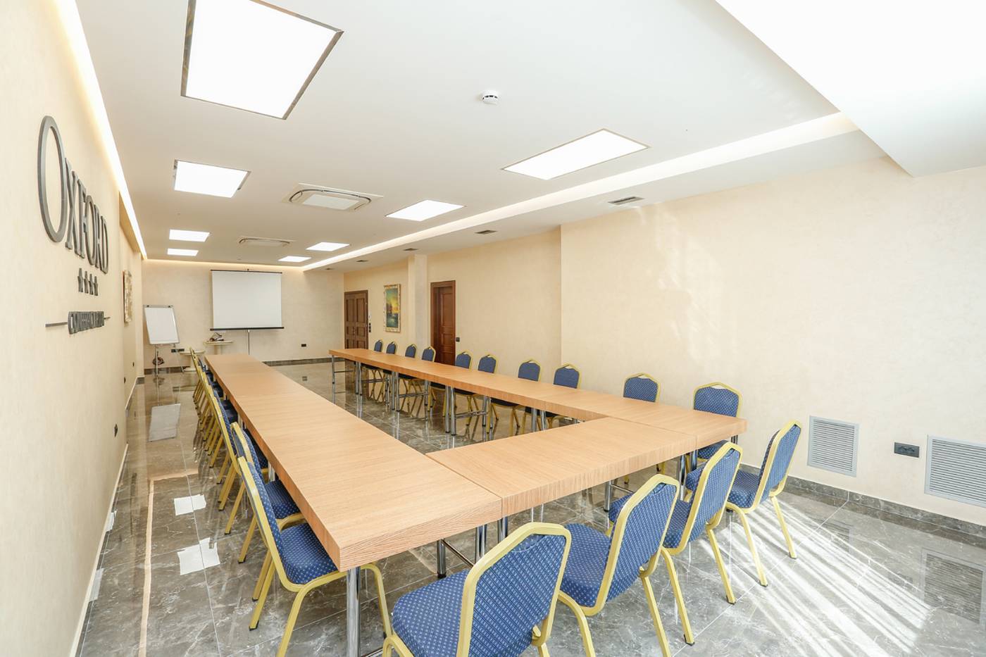 Oxford Hotel 12.12.25