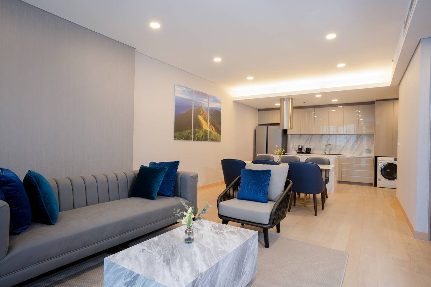 Wyndham-Bangkok-Queen-Convention-Centre-Room-43