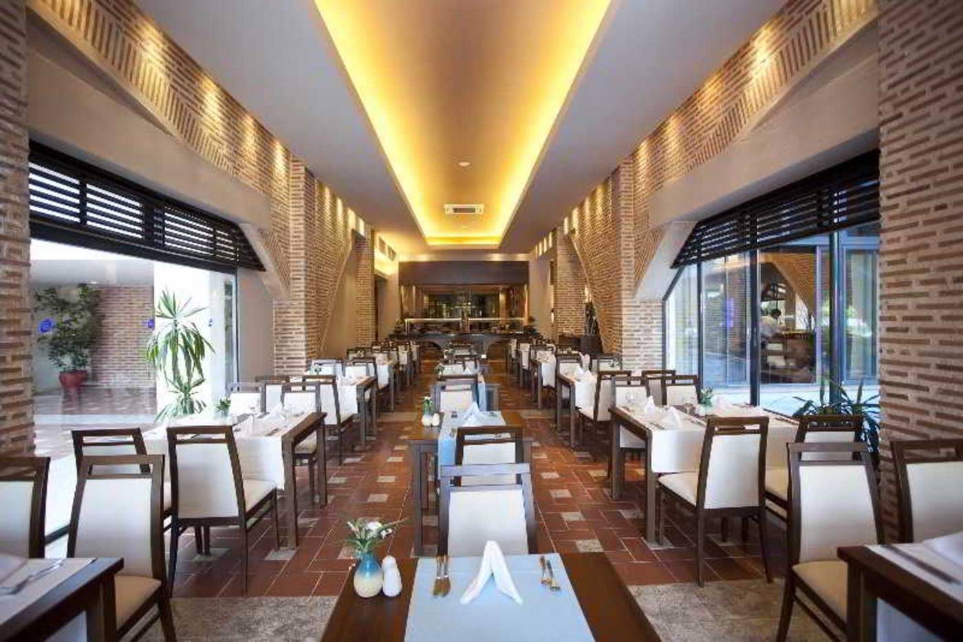 Limak-Limra-Hotel---Resort-Restaurant-43