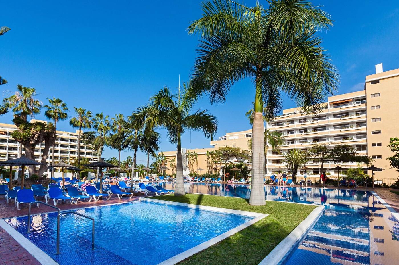 Blue-Sea-Puerto-Resort-Pool-5