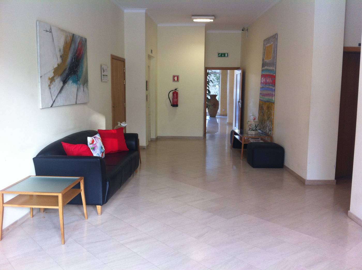 Francis-Portugal-BEJA-Lobby-5
