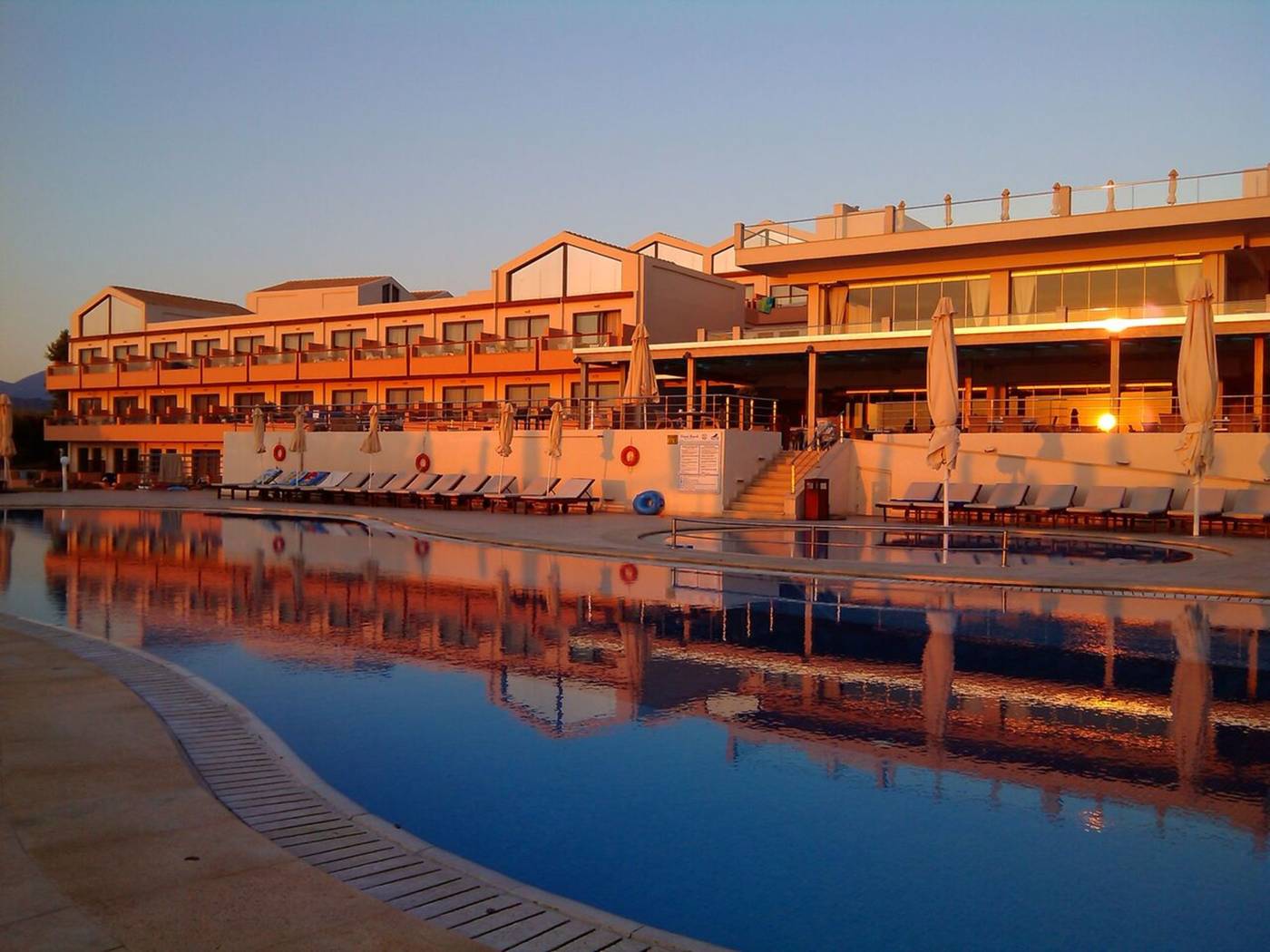 Kiani-Beach-Resort-General-view-8