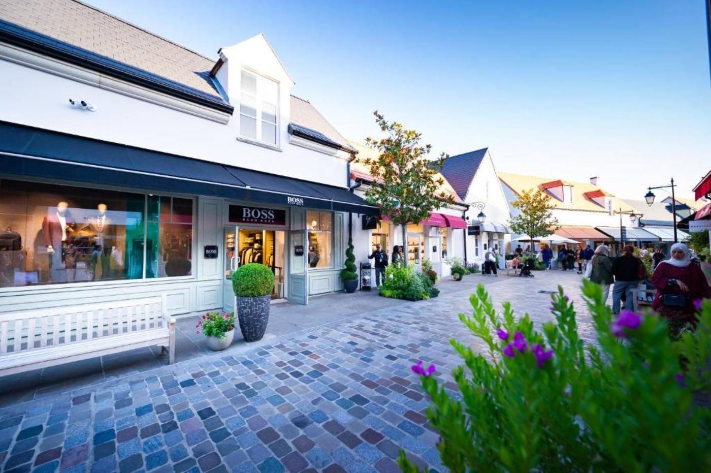 Staycity-Aparthotels-near-Disneyland---Paris-General-view-62