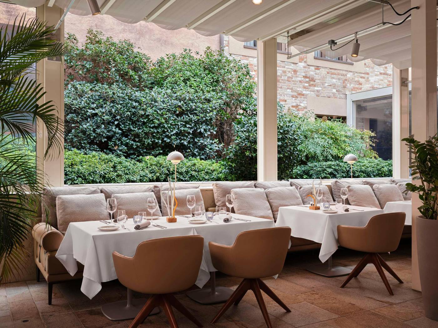 Hyatt-Centric-Murano-Venice-Restaurant-60